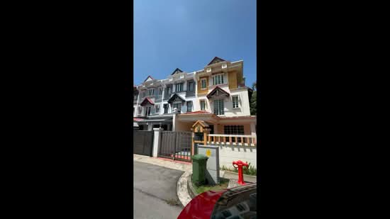 Mera Terrace, Mera Terrace, 5 Bedrooms, 3,000 sqft, Corner Terrace For Sale, by Joelle Chew, 500118981 - PropertyGuru.com.sg