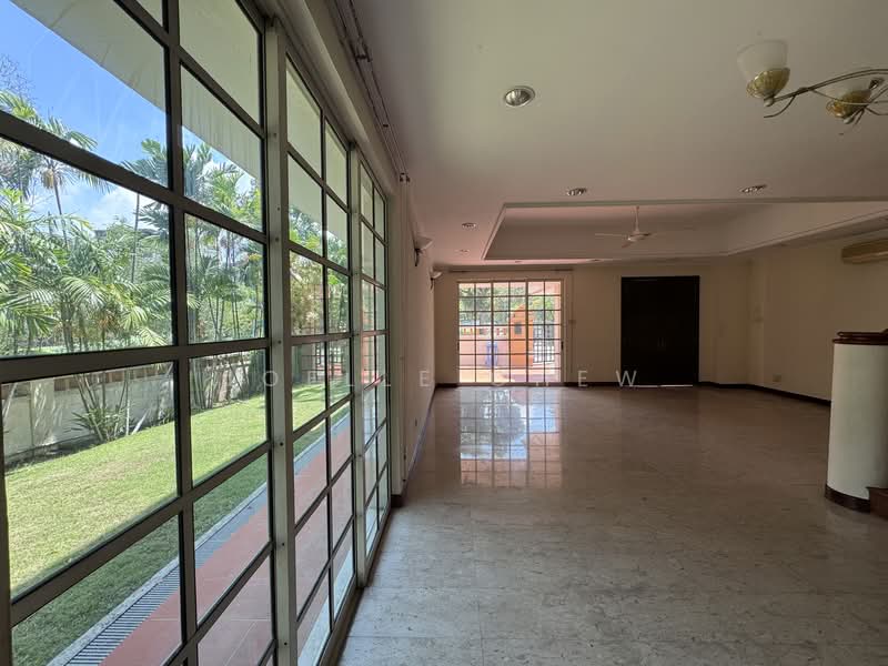 Mera Terrace, Mera Terrace, 5 Bedrooms, 3,000 sqft, Corner Terrace For Sale, by Joelle Chew, 500118981 - PropertyGuru.com.sg