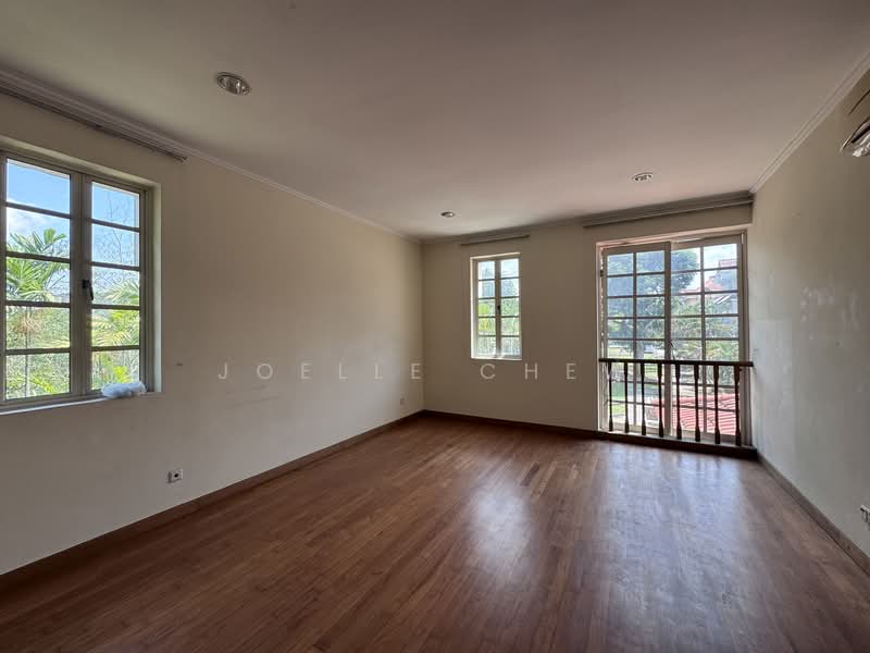 Mera Terrace, Mera Terrace, 5 Bedrooms, 3,000 sqft, Corner Terrace For Sale, by Joelle Chew, 500118981 - PropertyGuru.com.sg