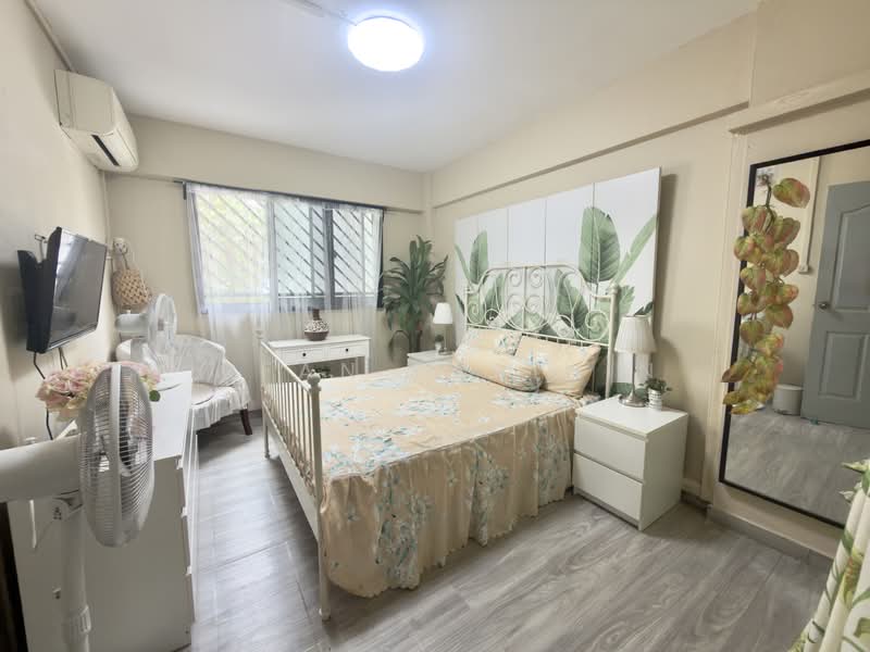 427 Pasir Ris Drive 6, 427 Pasir Ris Drive 6, 3 Bedrooms, 904 sqft, HDB Flat For Sale, by Irfan Farihin, 500118988 - Bedroom - PropertyGuru.com.sg