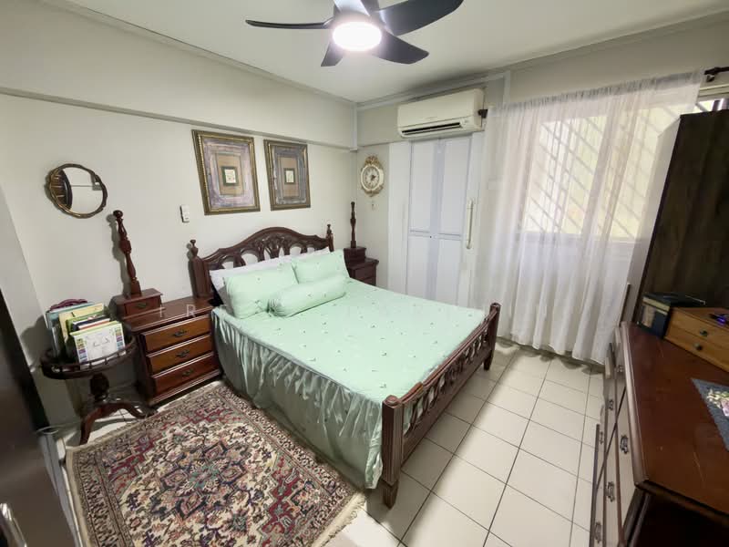 427 Pasir Ris Drive 6, 427 Pasir Ris Drive 6, 3 Bedrooms, 904 sqft, HDB Flat For Sale, by Irfan Farihin, 500118988 - Bedroom - PropertyGuru.com.sg