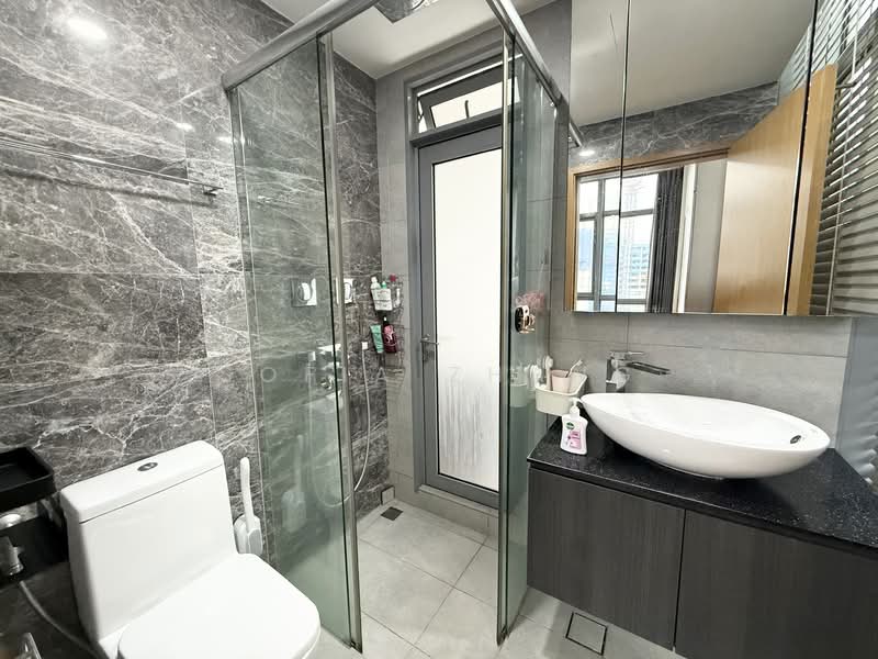 Spottiswoode Suites, 16 Spottiswoode Park Road, 3 Bedrooms, 743 sqft, Condominium For Sale, by Sofia Zhang, 500118990 - Bathroom - PropertyGuru.com.sg