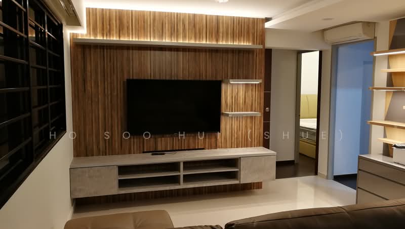 132 Simei Street 1, 132 Simei Street 1, 3 Bedrooms, 904 sqft, HDB Flat For Sale, by Ho Soo Hui (Shue), 500118992 - Living Room - PropertyGuru.com.sg