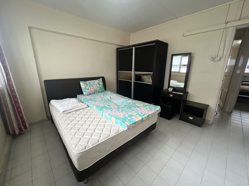 130 Yishun Street 11, 130 Yishun Street 11, 3 Bedrooms, 1,119 sqft, HDB Flat For Sale, by Ben Lee, 500119019 - Bedroom - PropertyGuru.com.sg