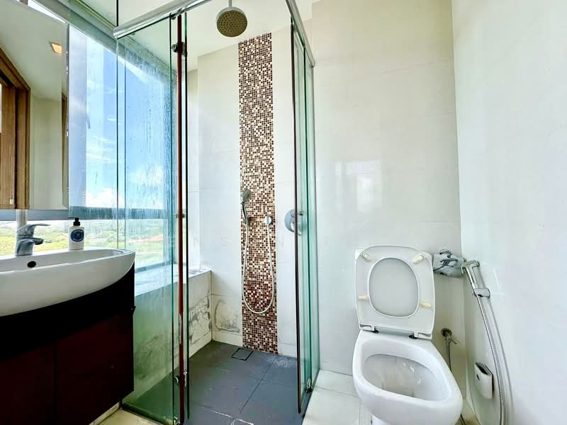 Cosmo, 18 Guillemard Crescent, 2 Bedrooms, 667 sqft, Condominium For Rent, by Benson Ting, 500119035 - Bathroom - PropertyGuru.com.sg