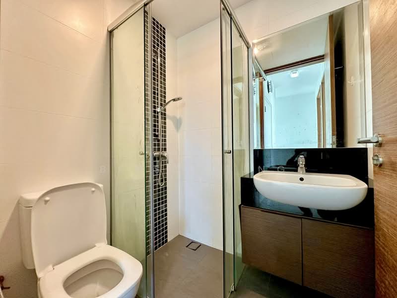 Cosmo, 18 Guillemard Crescent, 2 Bedrooms, 667 sqft, Condominium For Rent, by Benson Ting, 500119035 - Bathroom - PropertyGuru.com.sg