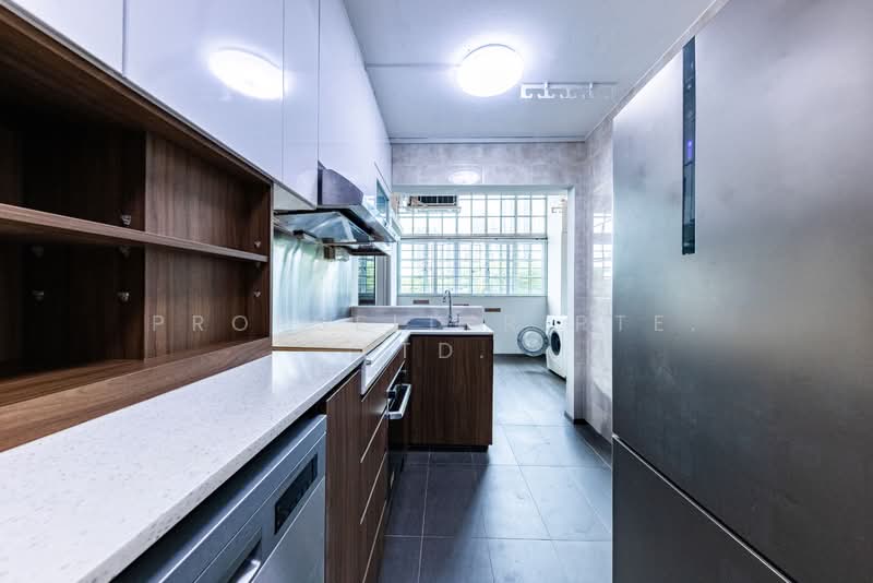 208 Bishan Street 23, 208 Bishan Street 23, 4 Bedrooms, 1,572 sqft, HDB Flat For Sale, by PROPSELLER PTE. LTD., 500119037 - Kitchen - PropertyGuru.com.sg