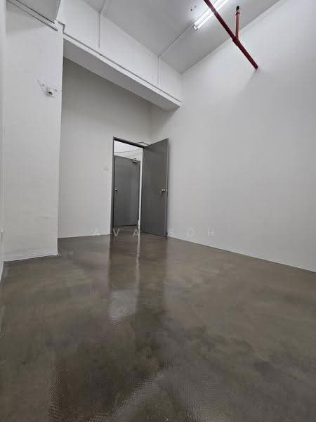 Tong Lee Building, 35 Kallang Pudding Road, Macpherson / Potong Pasir, 110 sqft, Light Industrial (B1) For Rent, by Ava Soh, 500119049 - Interior - CommercialGuru.com.sg