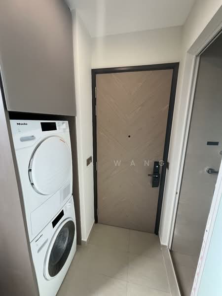 Perfect Ten, 323 Bukit Timah Road, 3 Bedrooms, 1,281 sqft, Condominium For Rent, by Erik Wang, 500119053 - Entrance - PropertyGuru.com.sg