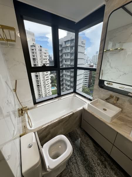 Perfect Ten, 323 Bukit Timah Road, 3 Bedrooms, 1,281 sqft, Condominium For Rent, by Erik Wang, 500119053 - Bathroom - PropertyGuru.com.sg