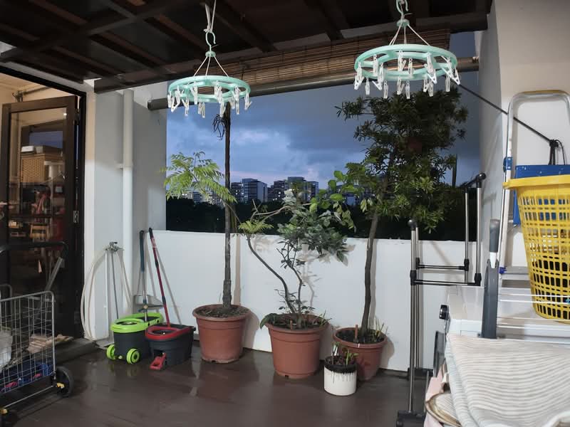 408 Pasir Ris Drive 6, 408 Pasir Ris Drive 6, 4 Bedrooms, 1,582 sqft, HDB Flat For Sale, by Ezekiel Sim, 500119072 - Balcony - PropertyGuru.com.sg