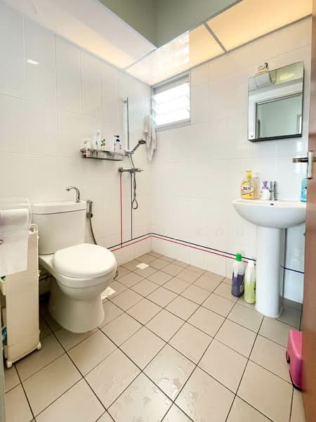 676C Yishun Ring Road, 676C Yishun Ring Road, 3 Bedrooms, 1,216 sqft, HDB Flat For Rent, by Rachel Koo, 500119073 - Bathroom - PropertyGuru.com.sg