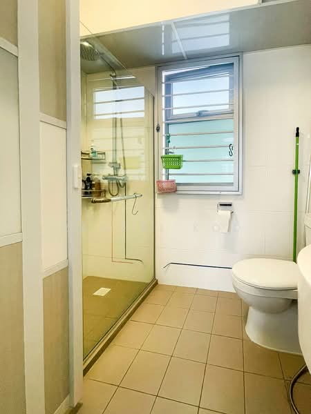 676C Yishun Ring Road, 676C Yishun Ring Road, 3 Bedrooms, 1,216 sqft, HDB Flat For Rent, by Rachel Koo, 500119073 - Bathroom - PropertyGuru.com.sg