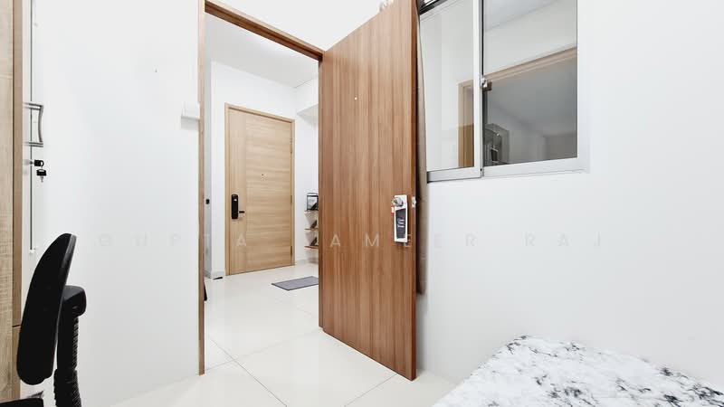 Varsity Park Condominium, 30 West Coast Road, Room Rental, 120 sqft, Condominium For Rent, by Gupta Sameer Raj, 500119077 - Entrance - PropertyGuru.com.sg