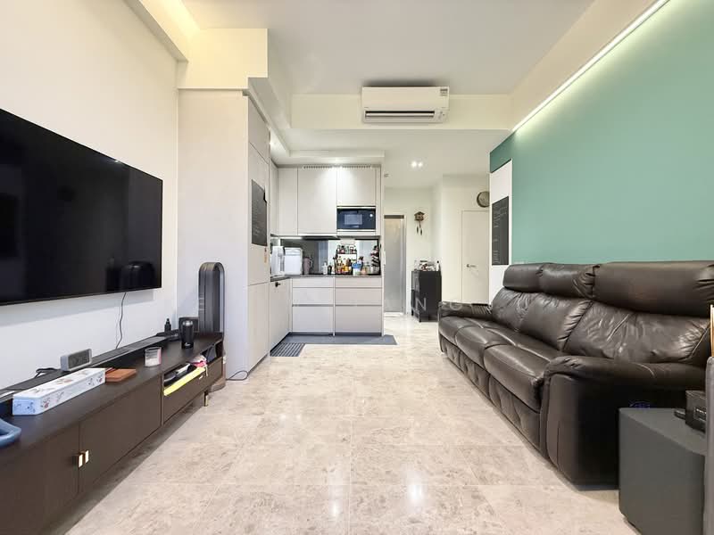 35 Gilstead, 35 Gilstead Road, 2 Bedrooms, 700 sqft, Apartment For Sale, by Kevin Sangju, 500119080 - Living Room - PropertyGuru.com.sg