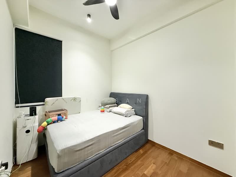 35 Gilstead, 35 Gilstead Road, 2 Bedrooms, 700 sqft, Apartment For Sale, by Kevin Sangju, 500119080 - Common Bedroom - PropertyGuru.com.sg