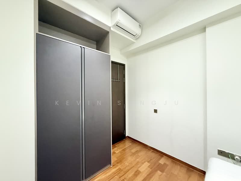 35 Gilstead, 35 Gilstead Road, 2 Bedrooms, 700 sqft, Apartment For Sale, by Kevin Sangju, 500119080 - Common Bedroom - PropertyGuru.com.sg