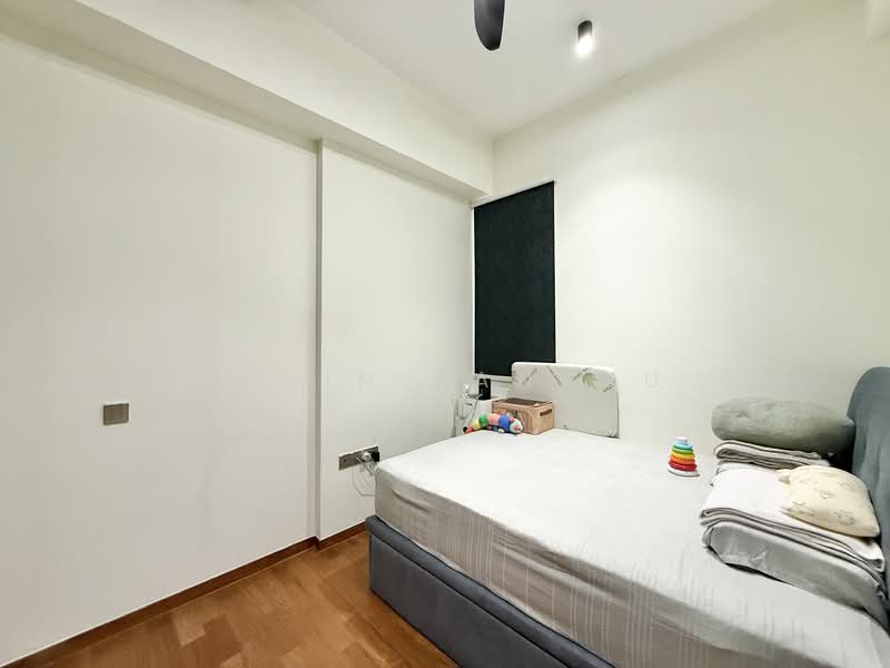 35 Gilstead, 35 Gilstead Road, 2 Bedrooms, 700 sqft, Apartment For Sale, by Kevin Sangju, 500119080 - Common Bedroom - PropertyGuru.com.sg