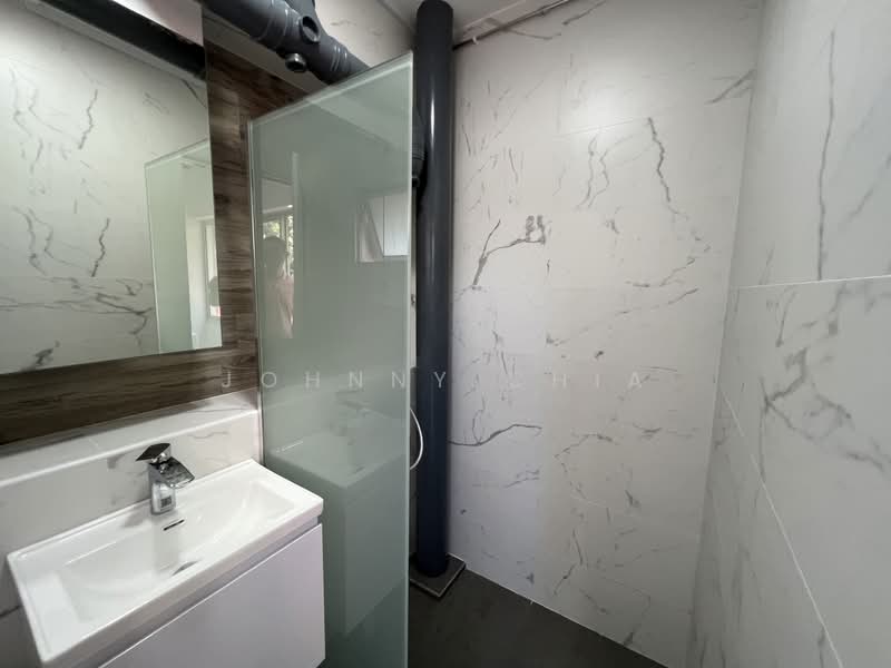 570 Pasir Ris Street 53, 570 Pasir Ris Street 53, 3 Bedrooms, 1,162 sqft, HDB Flat For Sale, by Johnny Chia, 500119085 - Bathroom - PropertyGuru.com.sg