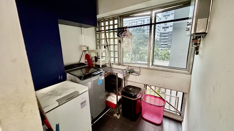 770 Pasir Ris Street 71, 770 Pasir Ris Street 71, 4 Bedrooms, 1,377 sqft, HDB Flat For Sale, by Haziq Irwan, 500119087 - Service Balcony - PropertyGuru.com.sg
