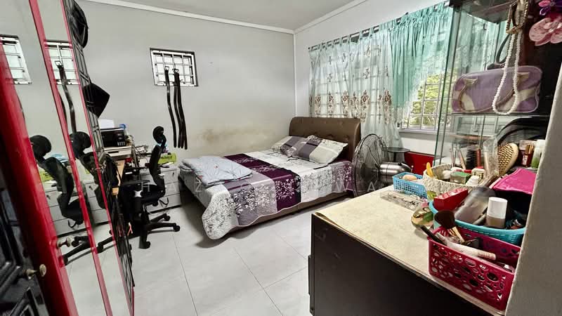 770 Pasir Ris Street 71, 770 Pasir Ris Street 71, 4 Bedrooms, 1,377 sqft, HDB Flat For Sale, by Haziq Irwan, 500119087 - Master Bedroom - PropertyGuru.com.sg