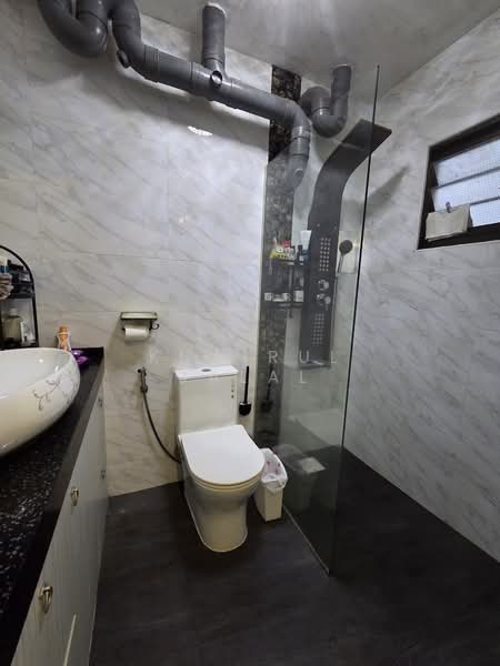 306A Anchorvale Link, 306A Anchorvale Link, 3 Bedrooms, 1,184 sqft, HDB Flat For Sale, by Khairul Jalal, 500119096 - Bathroom - PropertyGuru.com.sg