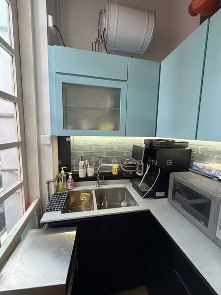 BOAT QUAY CONSERVATION AREA, 63 Boat Quay, 1,250 sqft, Shop / Shophouse For Rent, by Gerard Ong, 500119107 - Pantry - CommercialGuru.com.sg