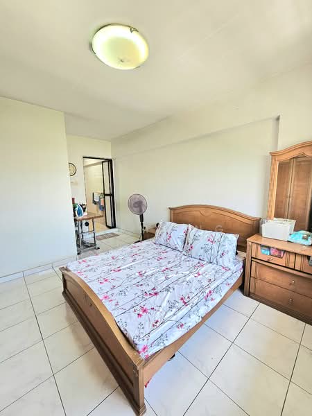 766 Bedok Reservoir View, 766 Bedok Reservoir View, 3 Bedrooms, 1,130 sqft, HDB Flat For Sale, by Adam Tng, 500119122 - PropertyGuru.com.sg