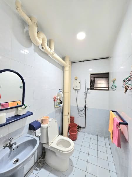 766 Bedok Reservoir View, 766 Bedok Reservoir View, 3 Bedrooms, 1,130 sqft, HDB Flat For Sale, by Adam Tng, 500119122 - PropertyGuru.com.sg