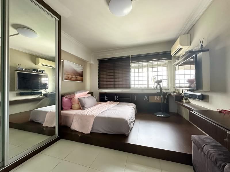 841 Jurong West Street 81, 841 Jurong West Street 81, 3 Bedrooms, 1,593 sqft, HDB Flat For Sale, by Oliver Tan, 500119123 - Bedroom - PropertyGuru.com.sg