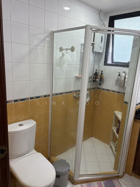 Central Grove, , Room Rental, 150 sqft, Condominium For Rent, by Lina Foo, 500119137 - Bathroom - PropertyGuru.com.sg