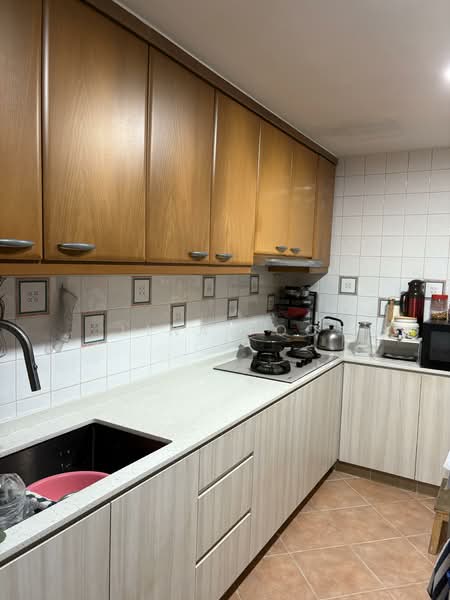Central Grove, , Room Rental, 150 sqft, Condominium For Rent, by Lina Foo, 500119137 - Kitchen - PropertyGuru.com.sg