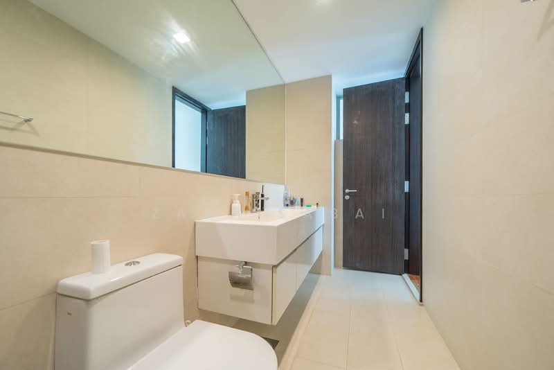 The Rochester Residences, 33 Rochester Drive, 1 Bedroom, 1,023 sqft, Apartment For Rent, by Zach Sabai, 500119140 - Bathroom - PropertyGuru.com.sg