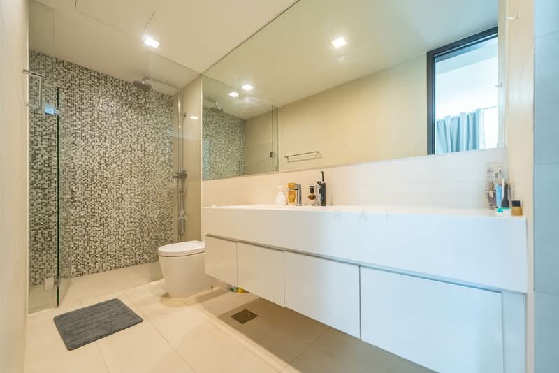 The Rochester Residences, 33 Rochester Drive, 1 Bedroom, 1,023 sqft, Apartment For Rent, by Zach Sabai, 500119140 - Bathroom - PropertyGuru.com.sg