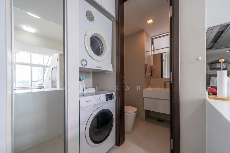 The Rochester Residences, 33 Rochester Drive, 1 Bedroom, 1,023 sqft, Apartment For Rent, by Zach Sabai, 500119140 - Bathroom - PropertyGuru.com.sg