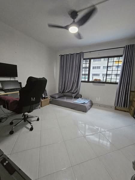 160 Woodlands Street 13, 160 Woodlands Street 13, 3 Bedrooms, 1,108 sqft, HDB Flat For Sale, by Mus Taqim, 500119152 - Common Bedroom 2 - PropertyGuru.com.sg