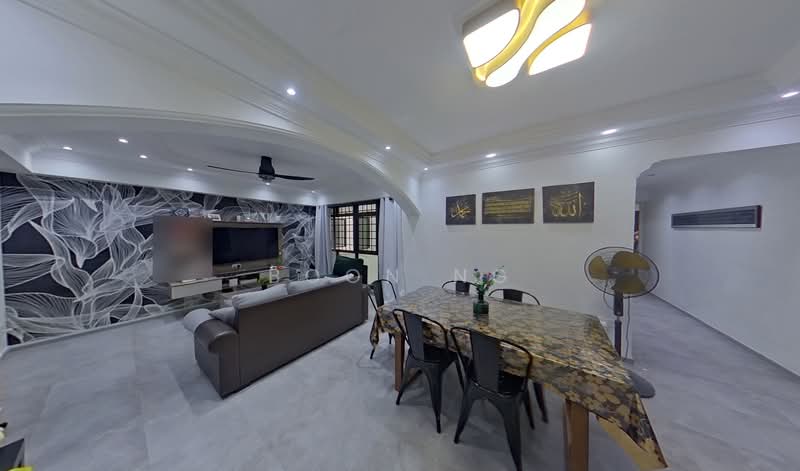 298B Compassvale Street, 298B Compassvale Street, 3 Bedrooms, 1,012 sqft, HDB Flat For Sale, by Boon Ng, 500119171 - Living Room - PropertyGuru.com.sg