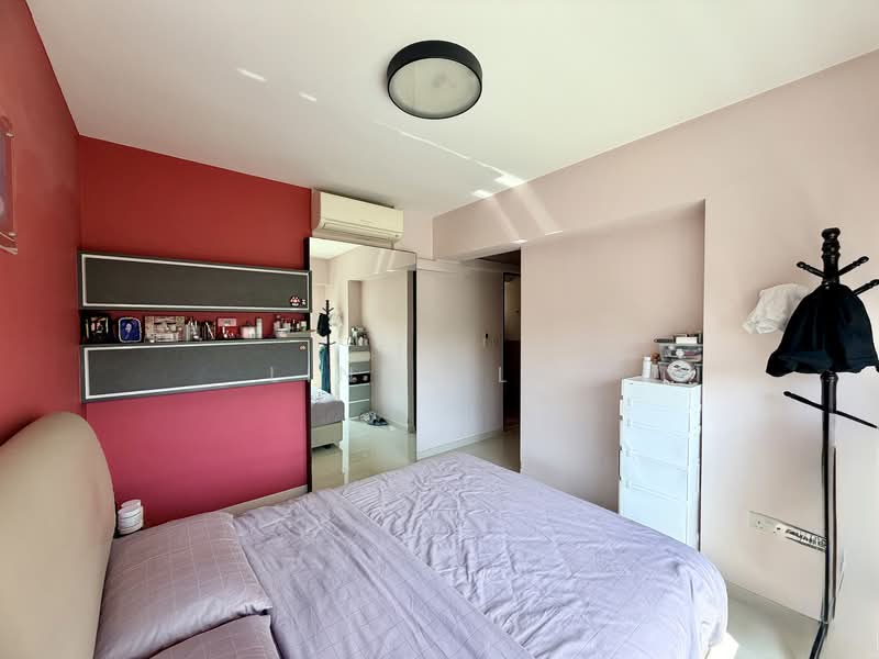 61C Strathmore Avenue, 61C Strathmore Avenue, 3 Bedrooms, 1,011 sqft, HDB Flat For Sale, by Linda Lee, 500119185 - Main Bedroom - PropertyGuru.com.sg