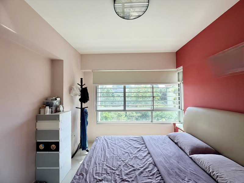 61C Strathmore Avenue, 61C Strathmore Avenue, 3 Bedrooms, 1,011 sqft, HDB Flat For Sale, by Linda Lee, 500119185 - Main Bedroom - PropertyGuru.com.sg