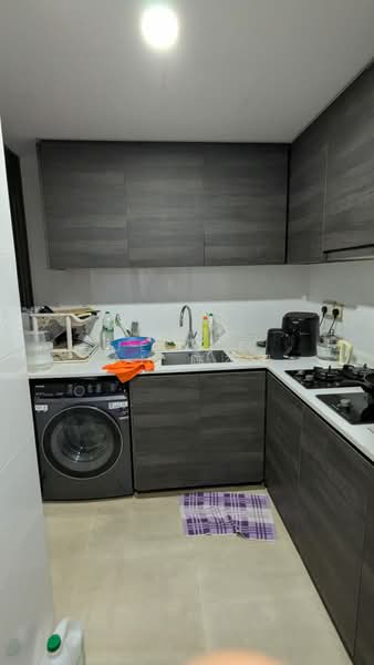 Sims Urban Oasis, 4 Sims Drive, 3 Bedrooms, 1,023 sqft, Condominium For Rent, by Jessie Tan 陈杰识, 500119191 - Kitchen - PropertyGuru.com.sg