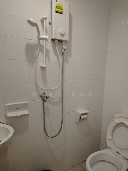 Sunglade, 1 Serangoon Avenue 2, Room Rental, 80 sqft, Condominium For Rent, by Mary Hou, 500119193 - PropertyGuru.com.sg