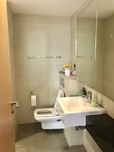 Oasis @ Elias, 70 Elias Road, 4 Bedrooms, 1,410 sqft, Condominium For Sale, by Eileen Koh, 500119210 - Bathroom - PropertyGuru.com.sg