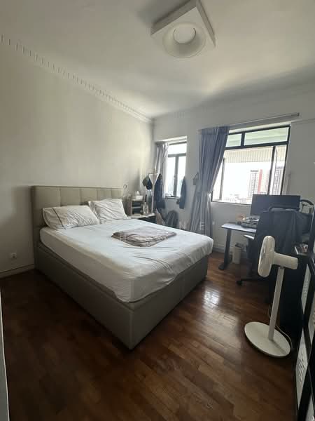 Fernwood Towers, 28 Fernwood Terrace, 3 Bedrooms, 1,195 sqft, Condominium For Sale, by Addine Cheong, 500119215 - Bedroom - PropertyGuru.com.sg