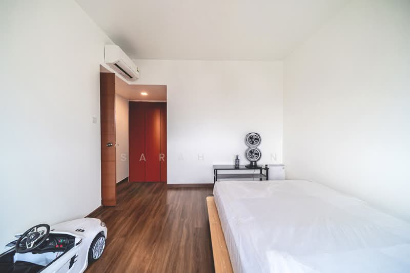 Central Grove, , 3 Bedrooms, 2,239 sqft, Condominium For Sale, by Sarah Tan, 500119222 - Bedroom - PropertyGuru.com.sg