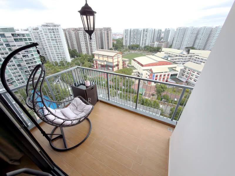 Kingsford Waterbay, Upper Serangoon View, 3 Bedrooms, 1,109 sqft, Condominium For Sale, by Eric Lee, 500119239 - Balcony - PropertyGuru.com.sg