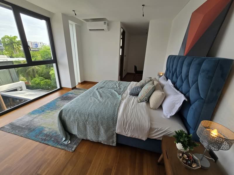 ⭐LEGACY HOMES⭐ Braddell Heights Estate Brand New Detached Houses, Clifton Vale/Lynwood Grove/Cotswold Close/Matlock Rise/Chiltern Drive, 6 Bedrooms, 8,969 sqft, Detached House For Sale, by Ton Ong, 500119249 - Bedroom - PropertyGuru.com.sg