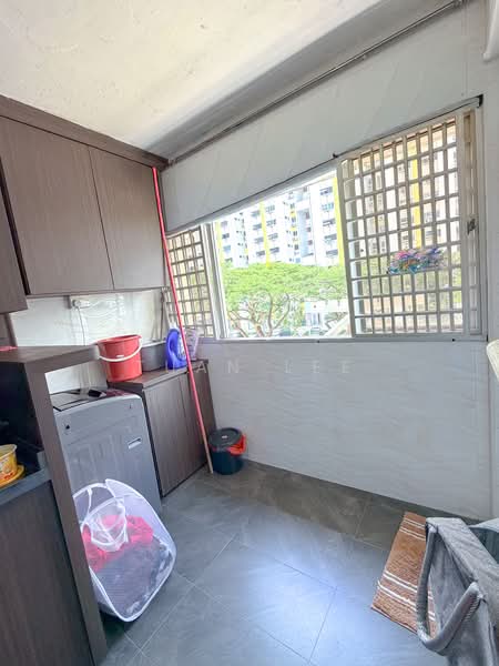 542 Bedok North Street 3, 542 Bedok North Street 3, 2 Bedrooms, 883 sqft, HDB Flat For Sale, by Tuan Lee, 500119250 - Balcony - PropertyGuru.com.sg