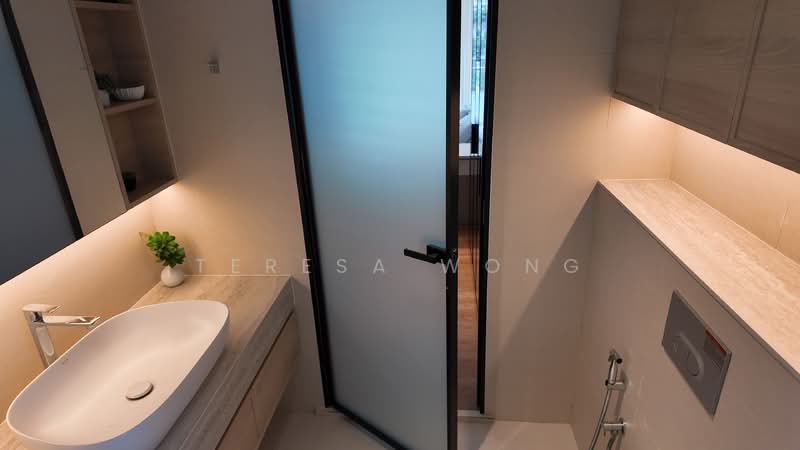 Skies Miltonia, 3 Miltonia Close, 6 Bedrooms, 4,672 sqft, Cluster House For Sale, by Teresa Wong, 500119251 - Bathroom - PropertyGuru.com.sg