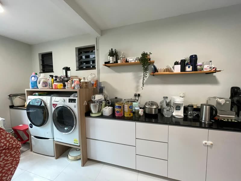 653 Senja Link, 653 Senja Link, 4 Bedrooms, 1,399 sqft, HDB Flat For Sale, by Wang Jing, 500119252 - Kitchen - PropertyGuru.com.sg