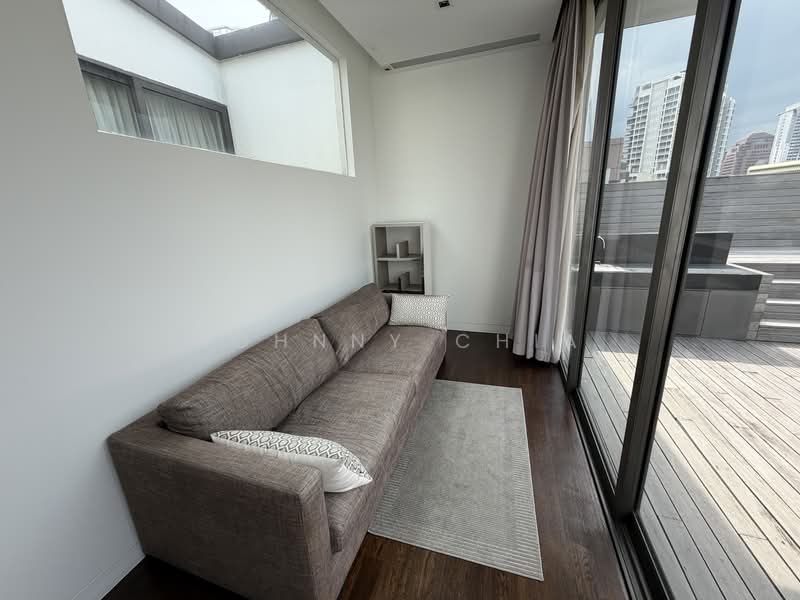 Lloyd SixtyFive, 65 Lloyd Road, 3 Bedrooms, 3,638 sqft, Condominium For Rent, by Johnny Chia, 500119285 - Living Room - PropertyGuru.com.sg